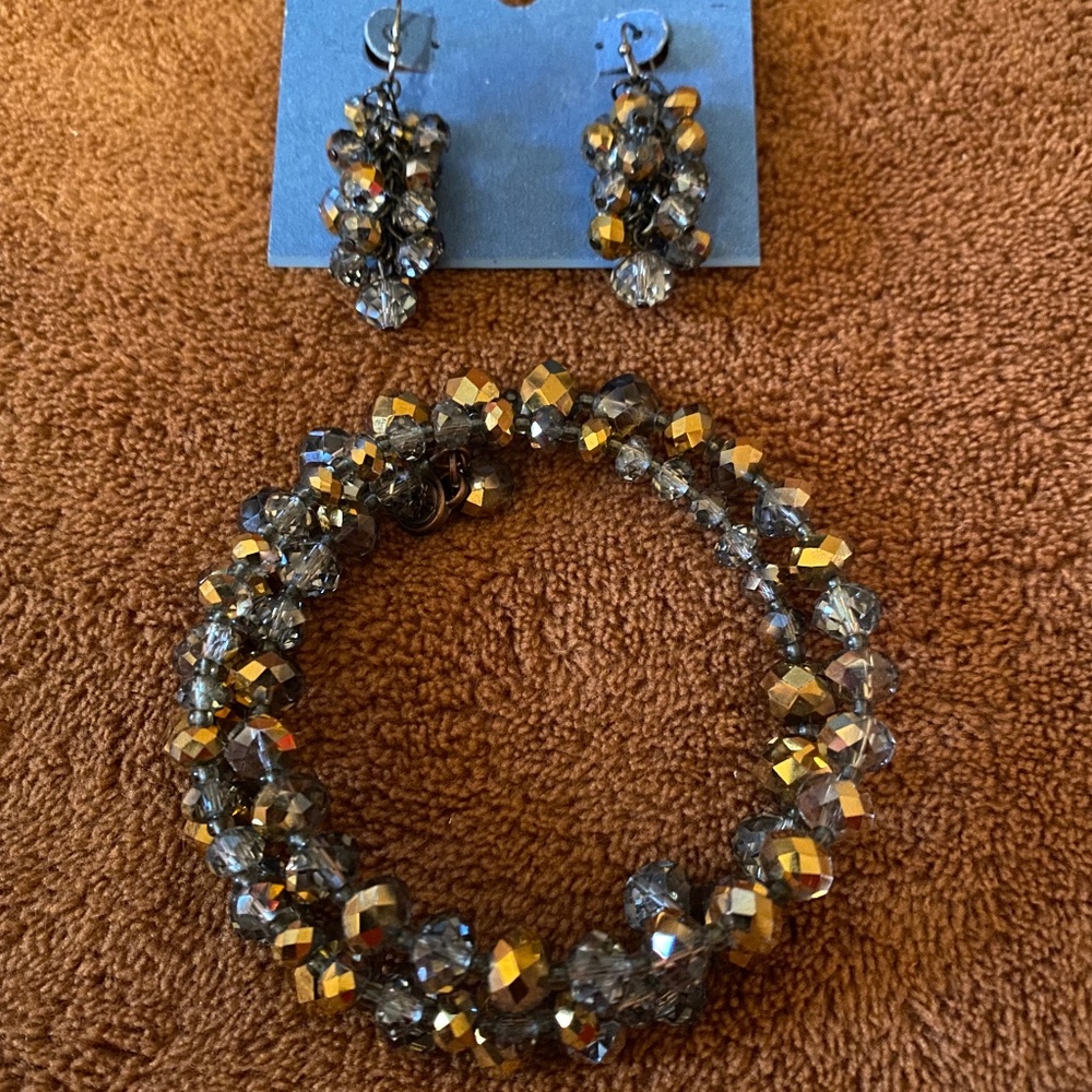 Simply Vera Wang Beaded Bracelet and Earrings (Set)